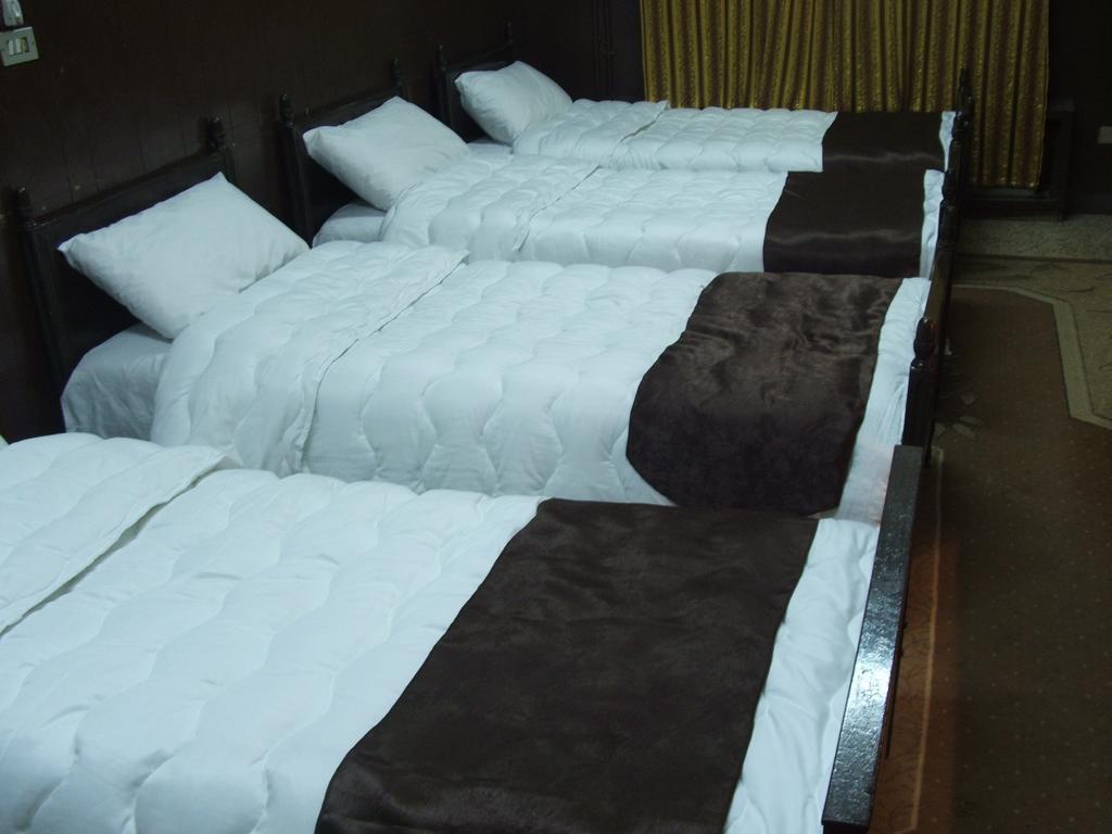Hamoudah Hotel Amman Room photo