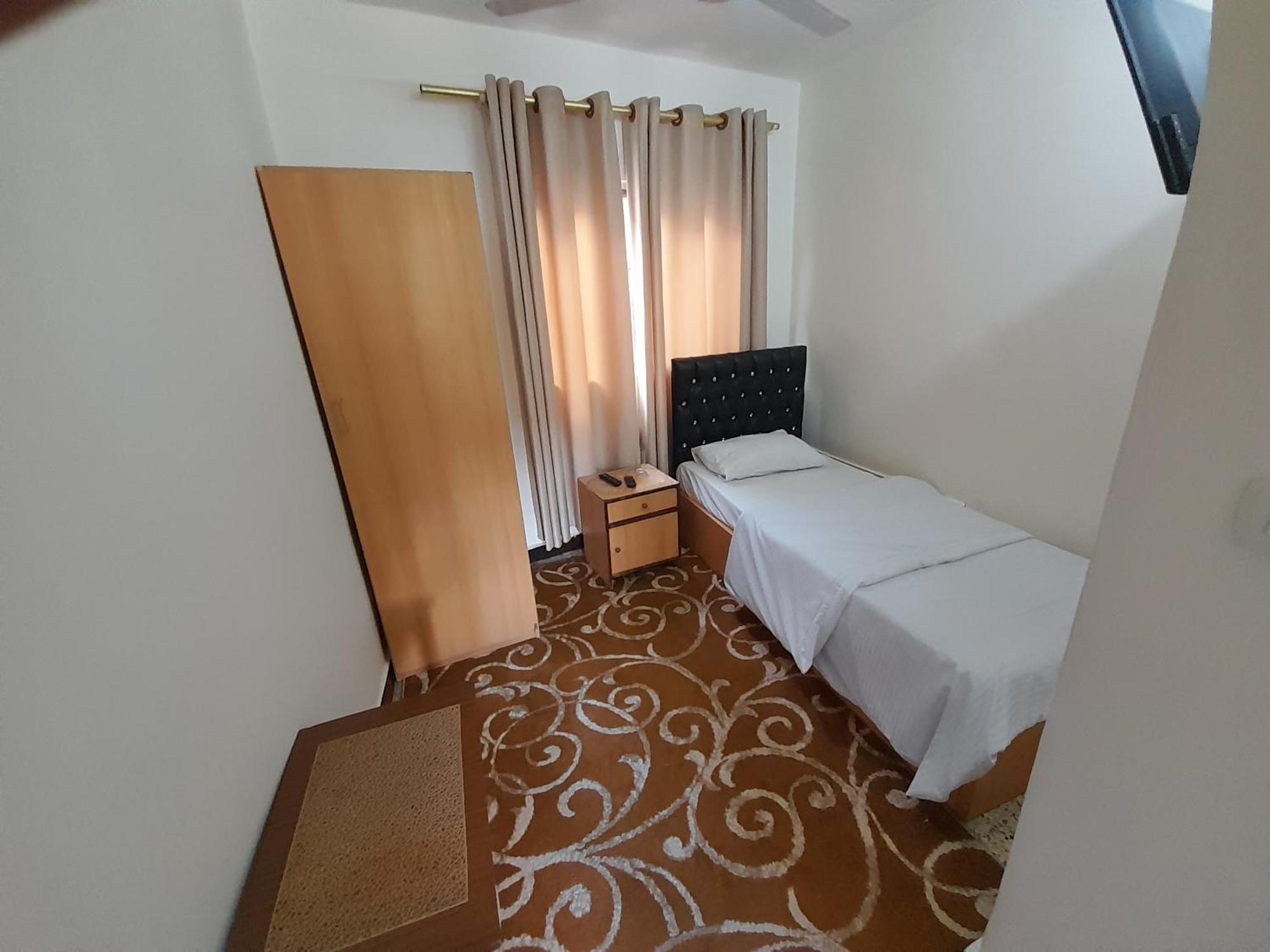 Hamoudah Hotel Amman Exterior photo