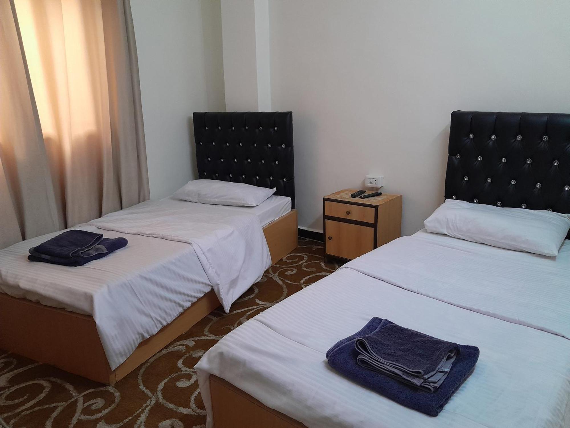Hamoudah Hotel Amman Exterior photo